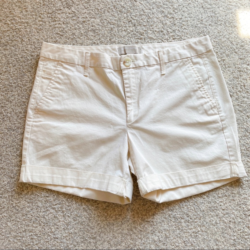 BANANA REPUBLIC Cream/Ivory Shorts